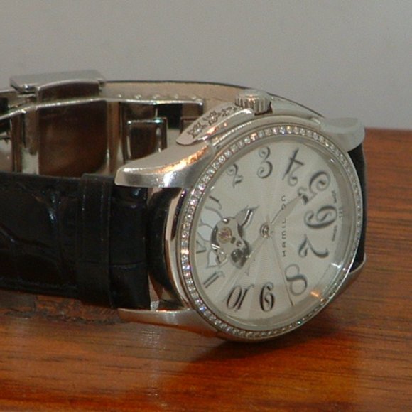 Pre-Owned Women Pre-Owned Women’s Hamilton H323550 Auto Dress Watch